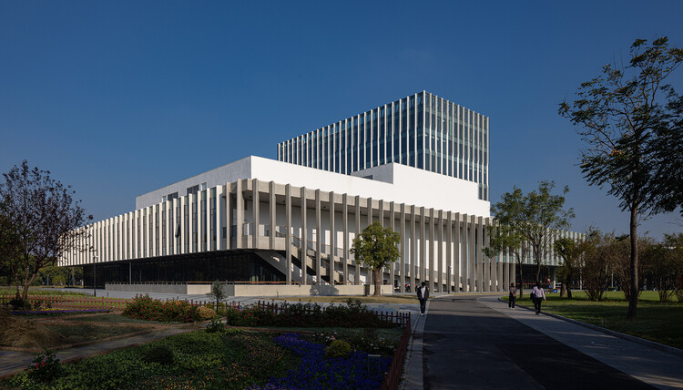 Tongji University Yijia Building